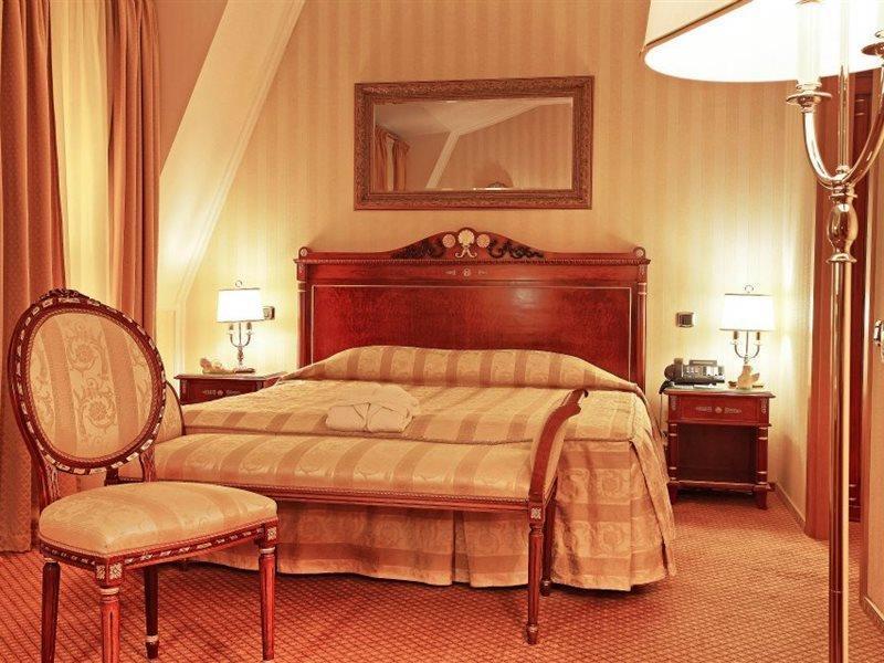 Hotel Optima Collection Podil Plaza Kyjev Exteriér fotografie