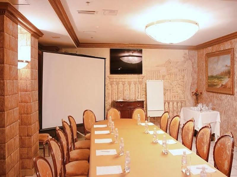 Hotel Optima Collection Podil Plaza Kyjev Exteriér fotografie