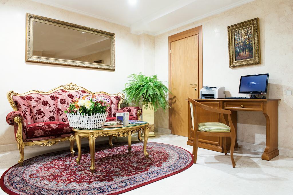 Hotel Optima Collection Podil Plaza Kyjev Exteriér fotografie