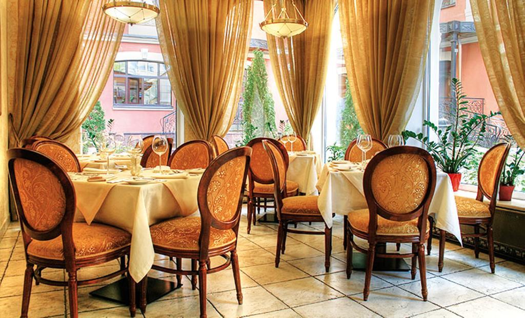 Hotel Optima Collection Podil Plaza Kyjev Restaurace fotografie